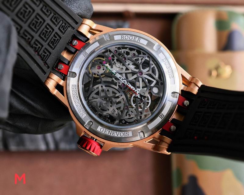 Roger Dubuis 46mm 95 (9)