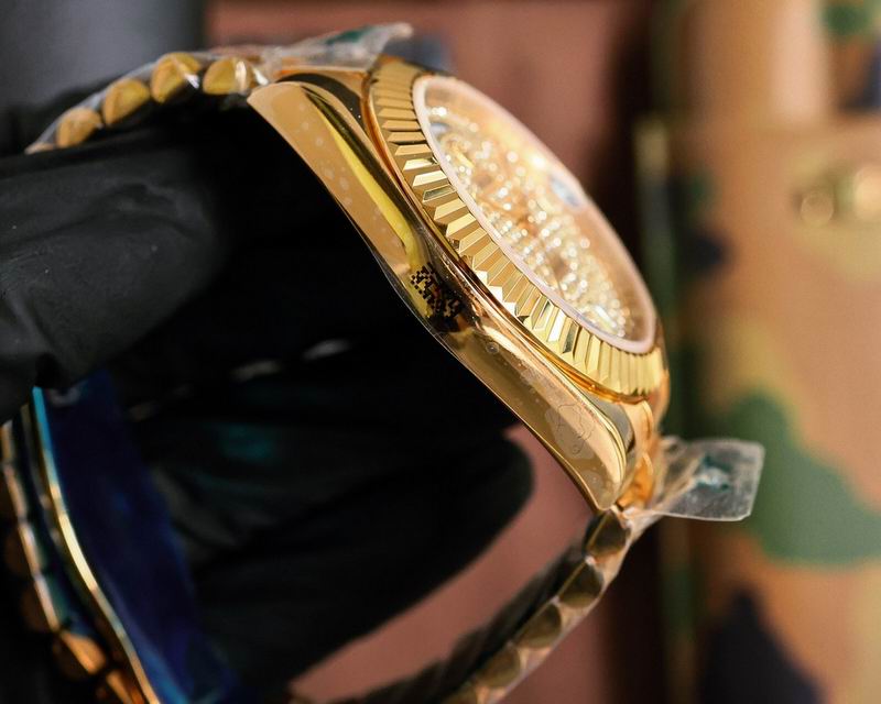 Rolex 40mm 104-Day Date (4)