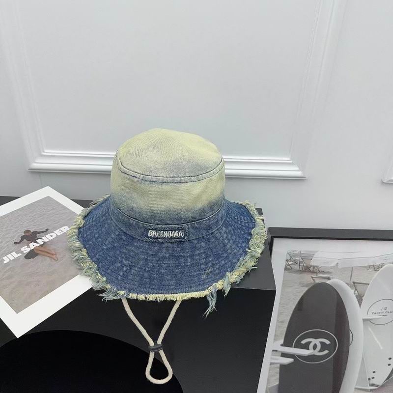 Balenciaga hat dx (2)