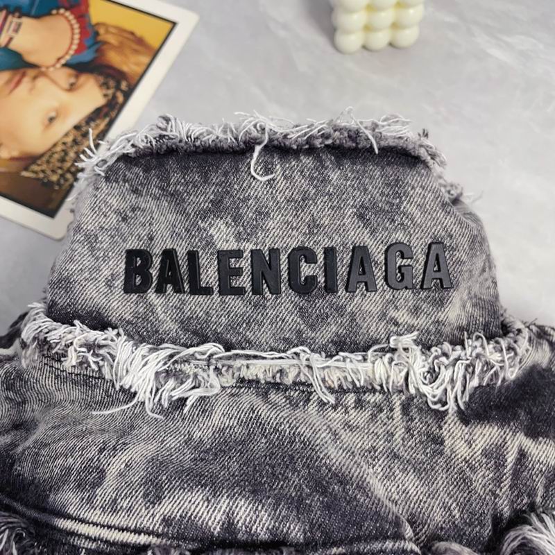 Balenciaga hat dx (29)