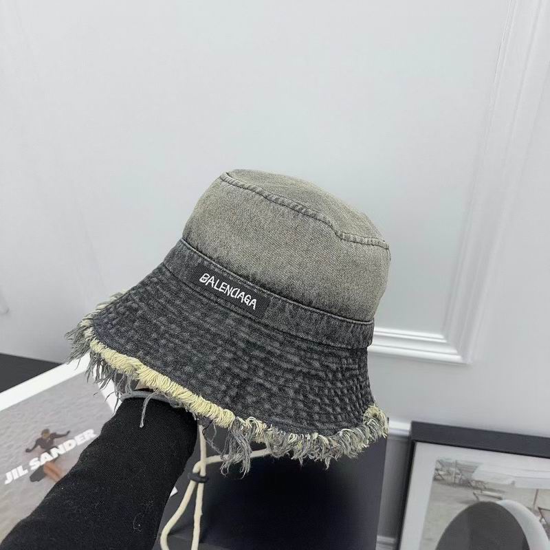 Balenciaga hat dx (3)