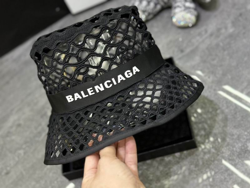 Balenciaga hat dx (5)