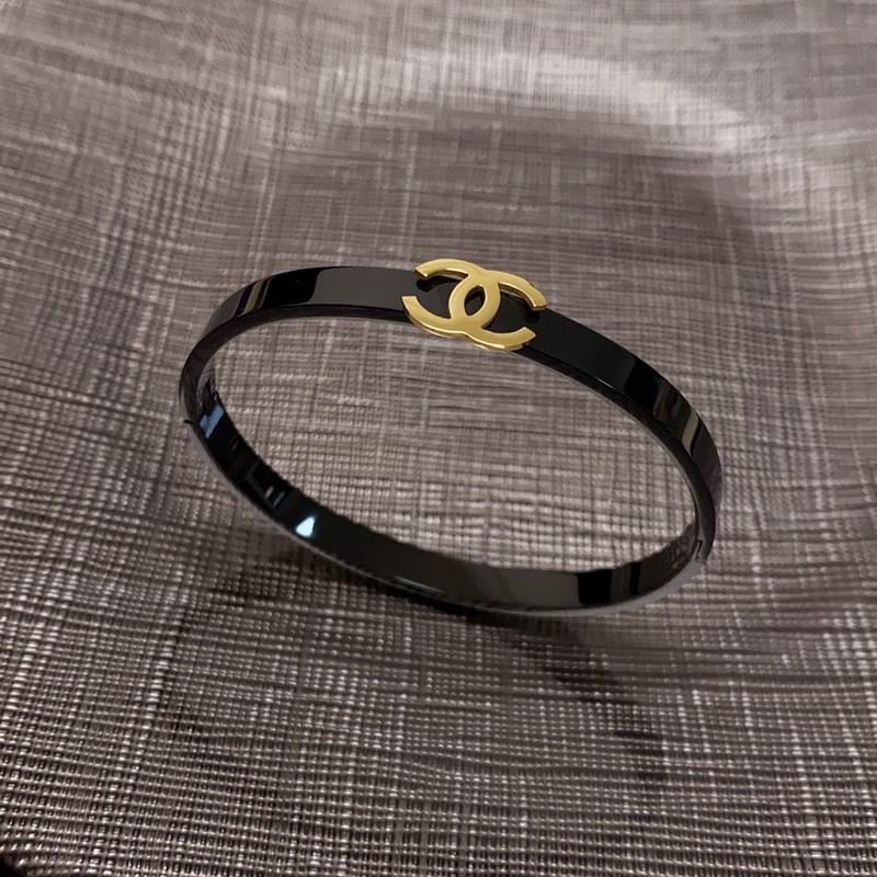 Chanel bracelet 2lyx38 (7)