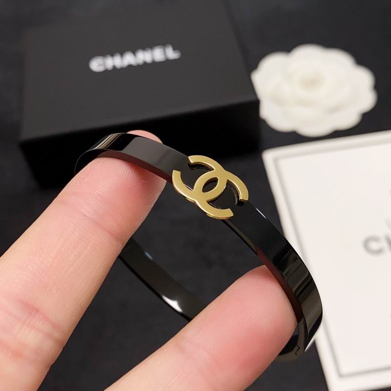 Chanel bracelet 2lyx38 (8)