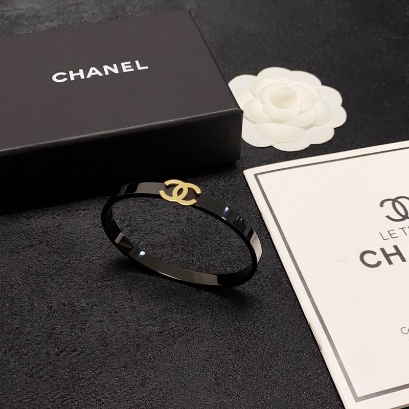 Chanel bracelet 2lyx38 (9)