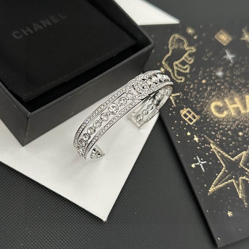 Chanel bracelet 3lyx50 (1)