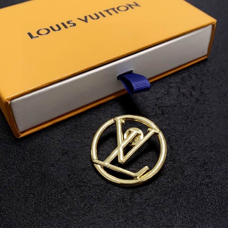 LV Brooch 03lyr01 (3)