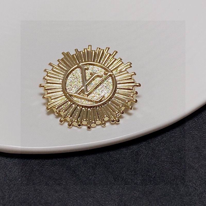 LV Brooch 03lyr02 (1)