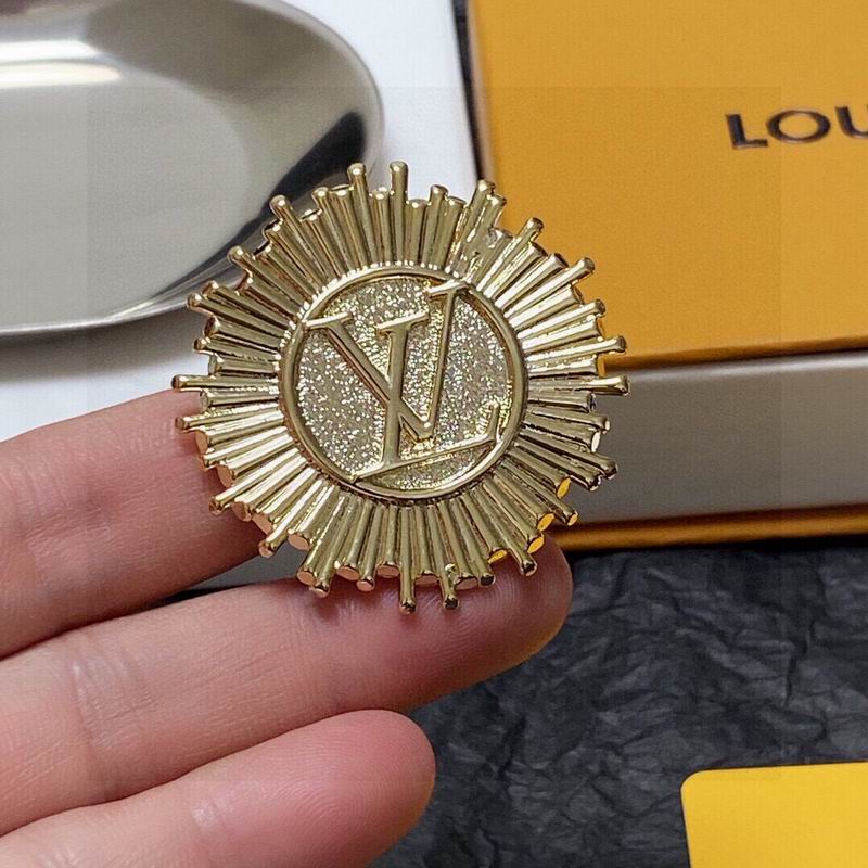 LV Brooch 03lyr02 (7)