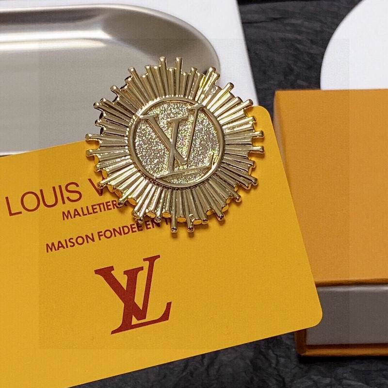 LV Brooch 03lyr02 (9)
