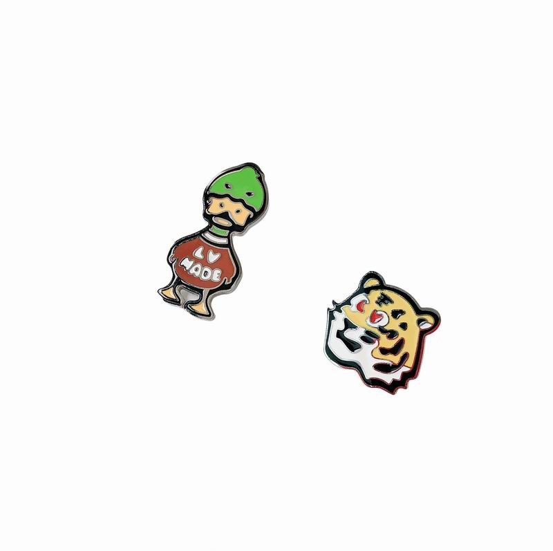 LV Brooch 03lyr06 (5)