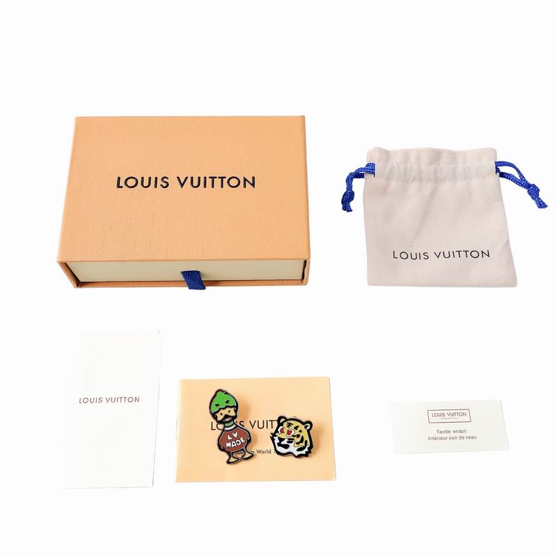 LV Brooch 03lyr06 (9)