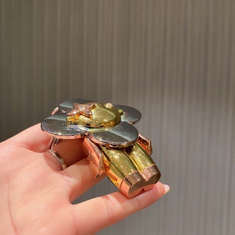 LV Keyring lyr55 (8)