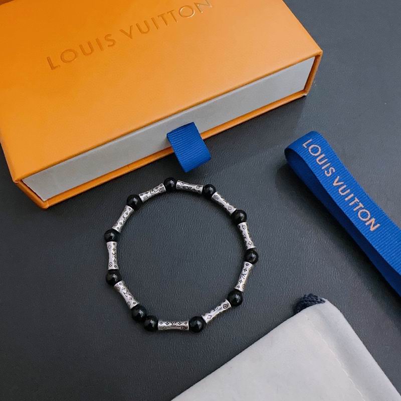 LV Suits 02lyr02 (3)