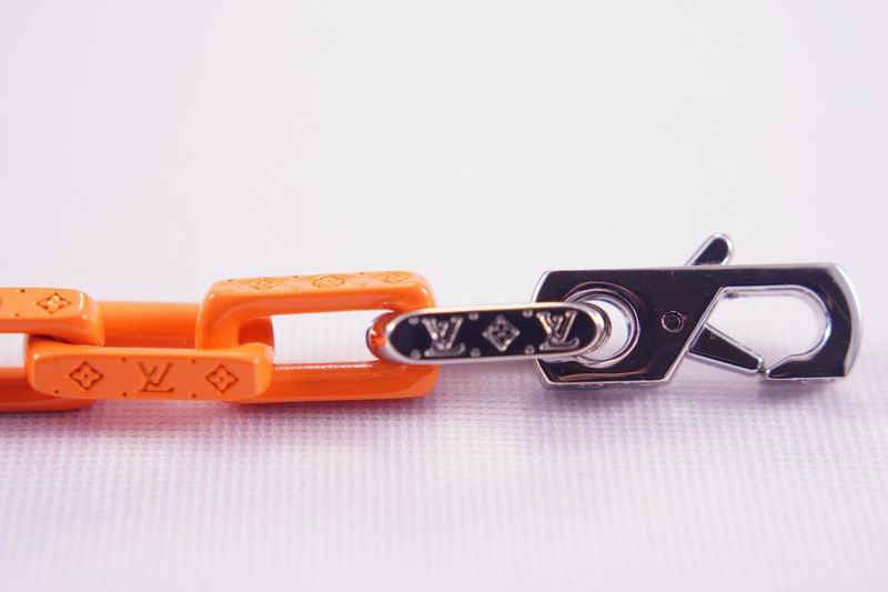 LV Suits 03lyr12 (6)