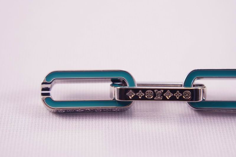 LV Suits 03lyr15 (8)