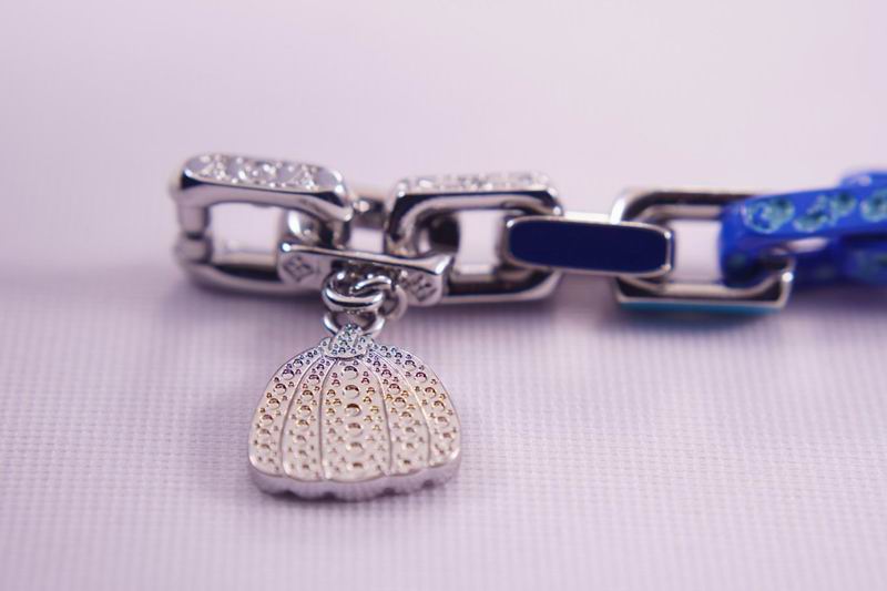 LV Suits 03lyr16  (9)