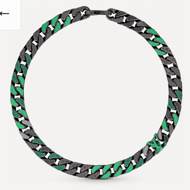 LV Suits 03lyr27 (2)