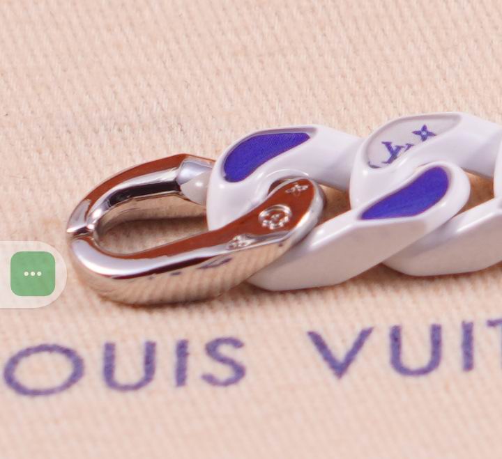 LV Suits 03lyr30 (8)