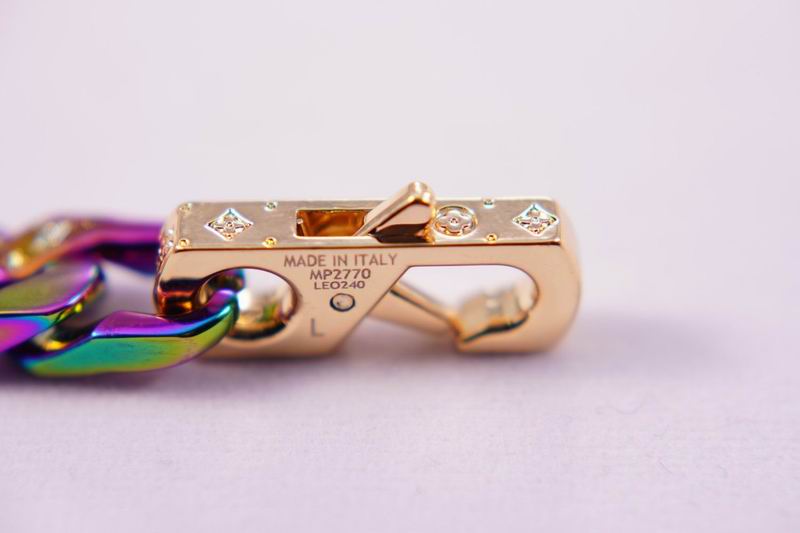 LV Suits 03lyr34 (7)