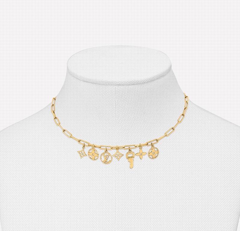 LV Suits 03lyr41 (6)