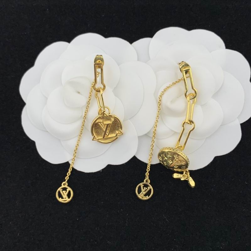 LV Suits 03lyr64 (4)