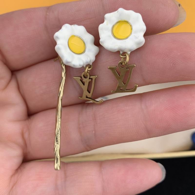 LV Suits 03lyr65 (8)