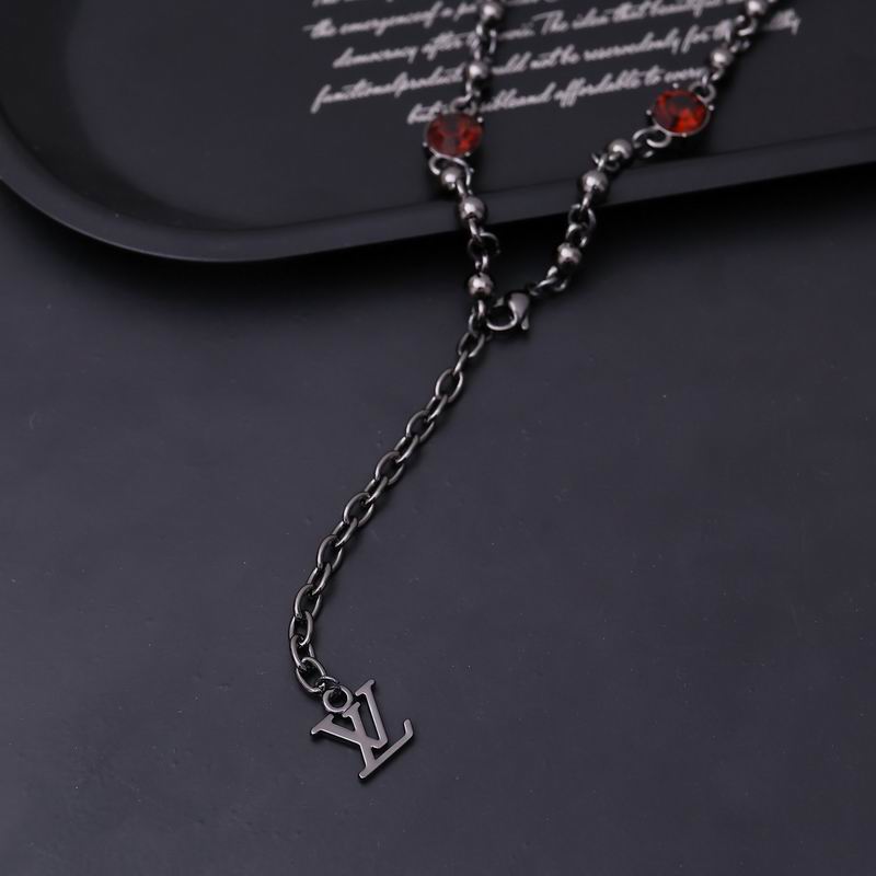 LV Suits 03lyr74 (4)