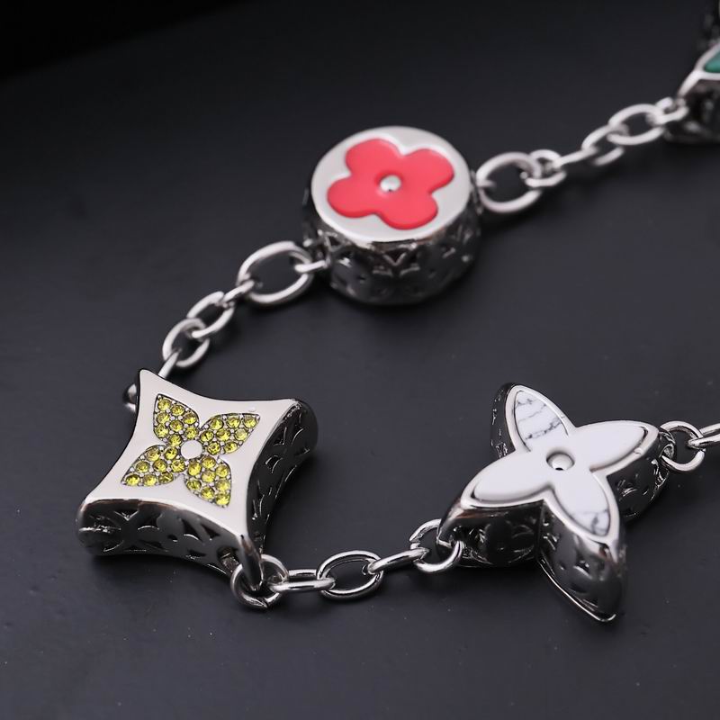 LV Suits 03lyr75 (2)