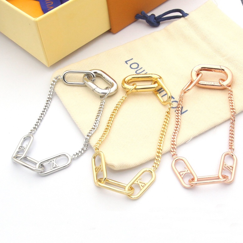 LV Suits 03lyr79 (2)