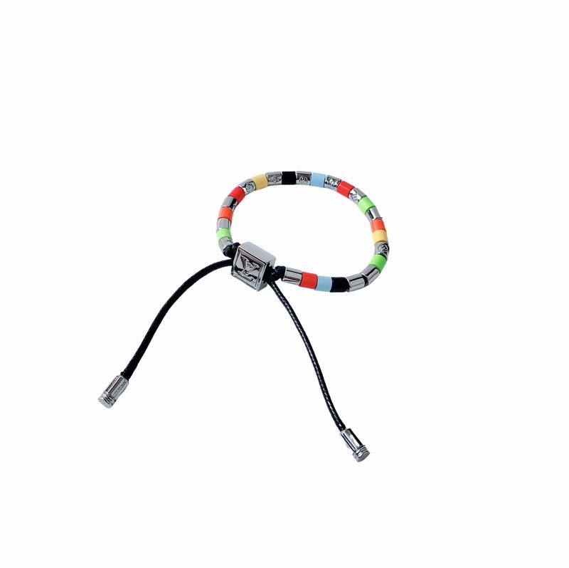 LV Suits 03lyr90 (7)