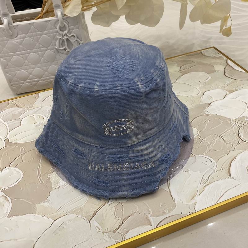 Balenciaga hat dx (2)