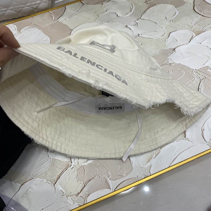 Balenciaga hat dx (4)