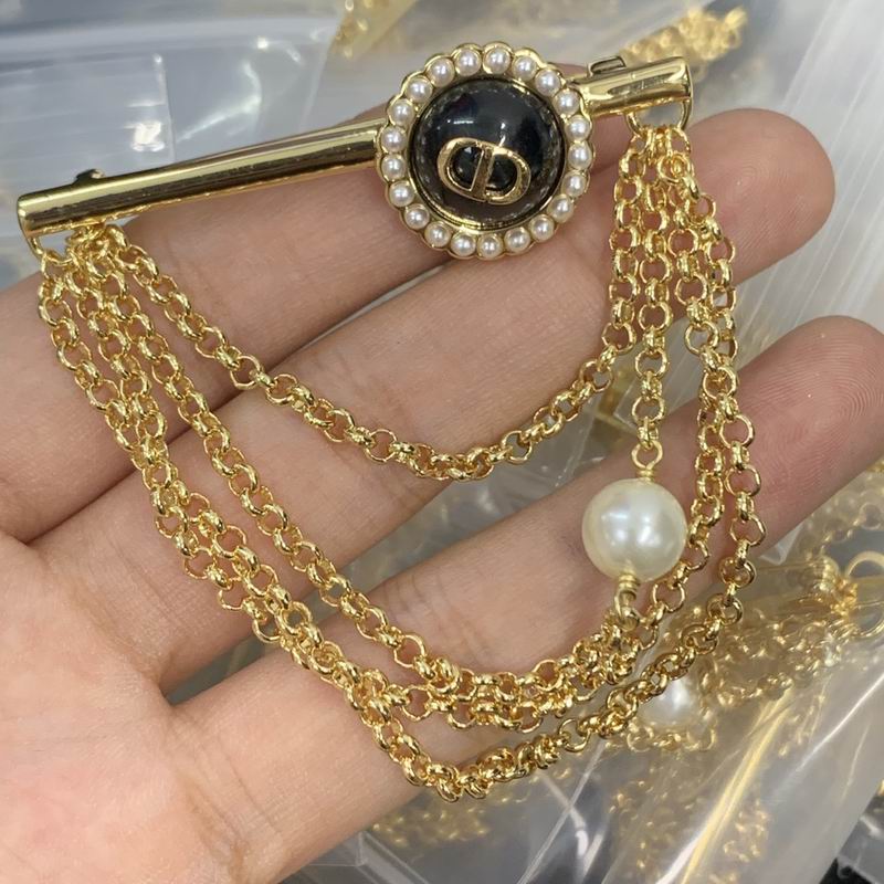 Dior Brooch 05lyr (10)