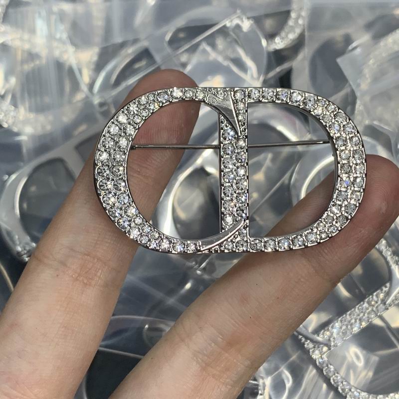 Dior Brooch 05lyr (12)