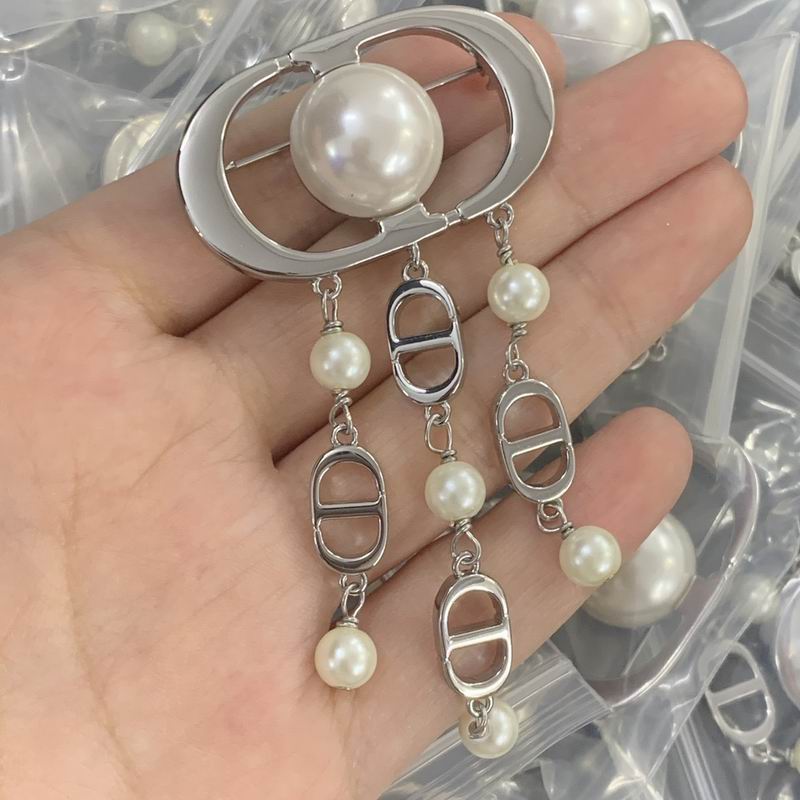 Dior Brooch 05lyr (19)