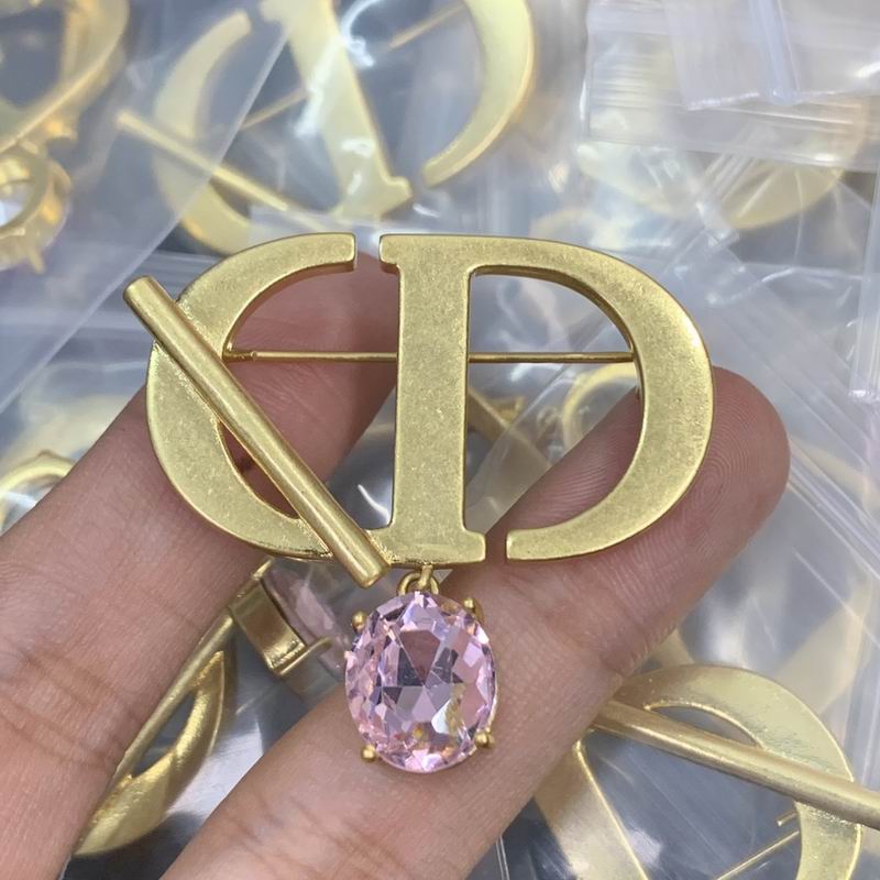 Dior Brooch 05lyr (2)