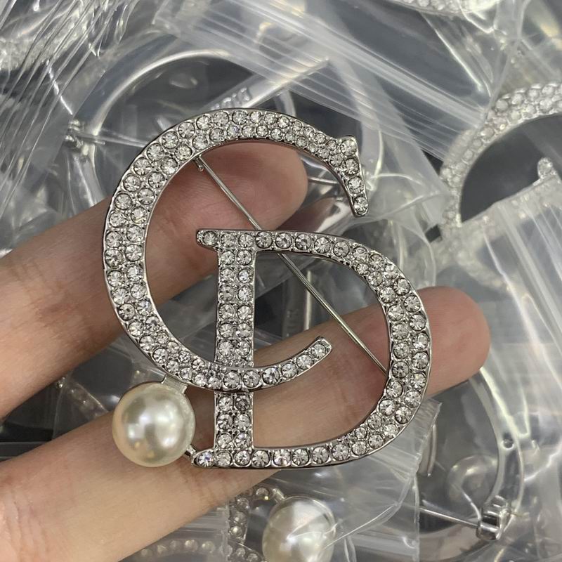 Dior Brooch 05lyr (26)