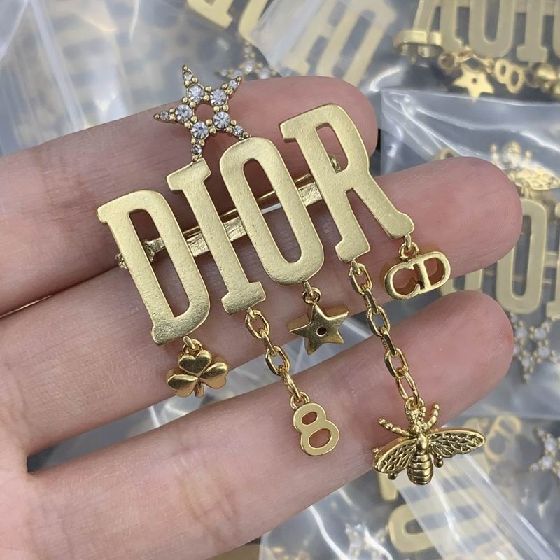 Dior Brooch 05lyr (32)