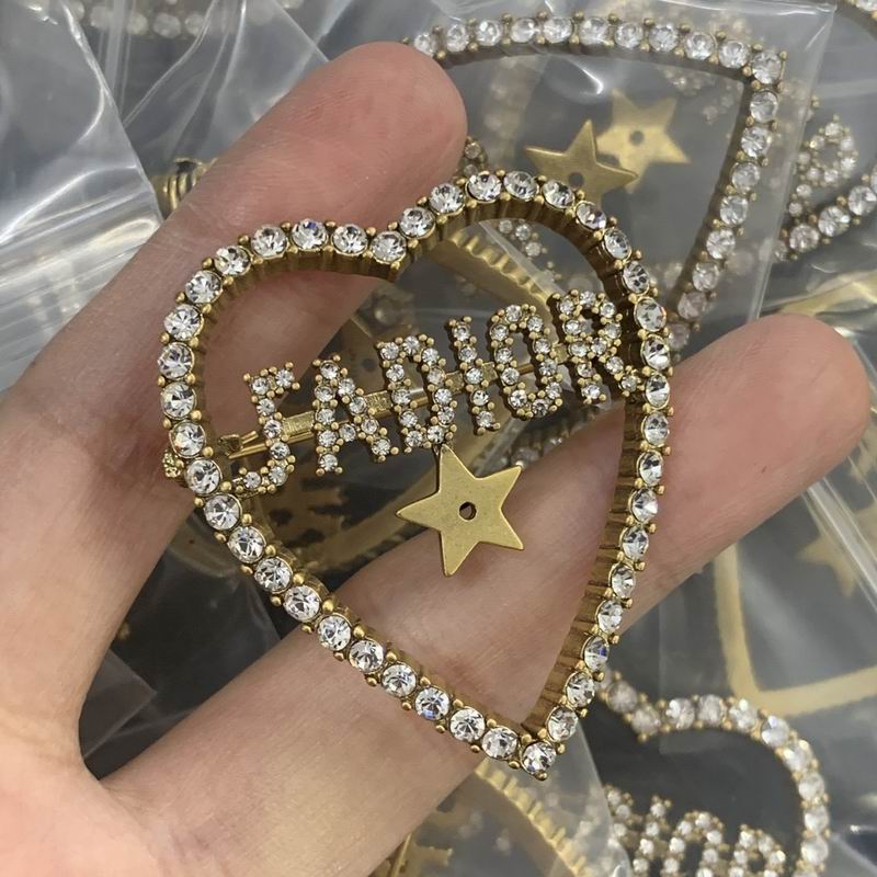 Dior Brooch 05lyr (34)