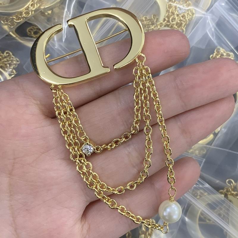 Dior Brooch 05lyr (35)