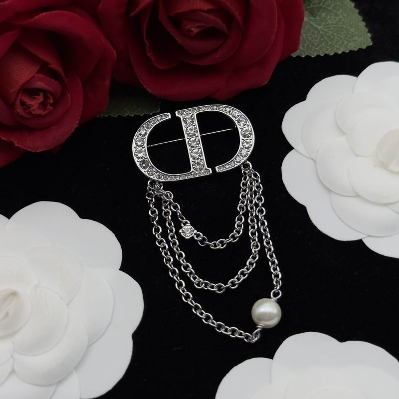 Dior Brooch 05lyr (4)