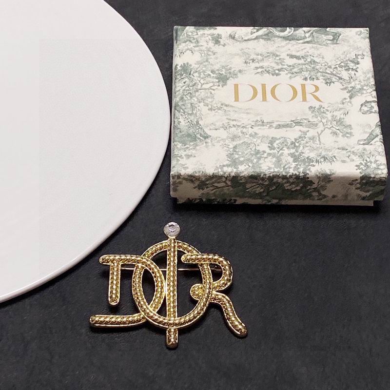 Dior Brooch 05lyr42 (1)