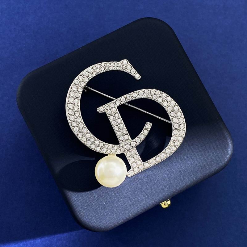 Dior Brooch 05lyr43 (2)