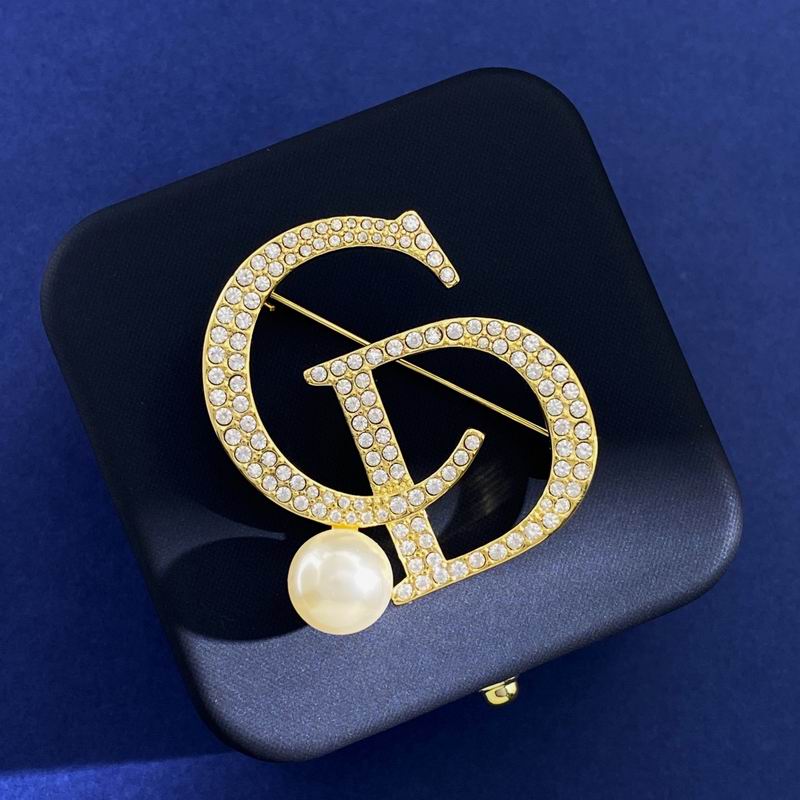 Dior Brooch 05lyr43 (3)
