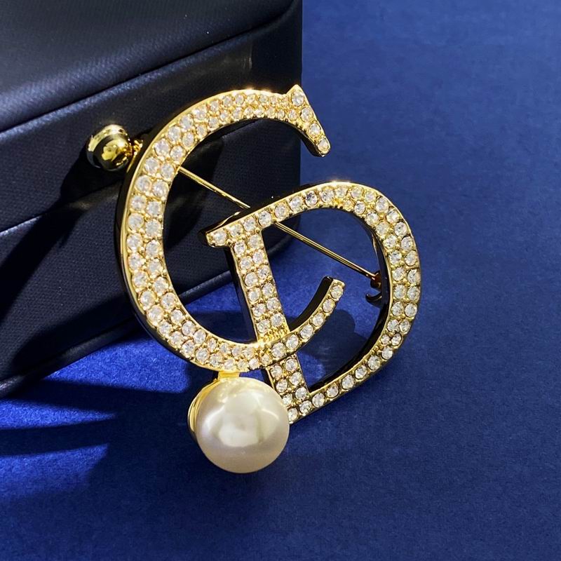 Dior Brooch 05lyr43 (4)