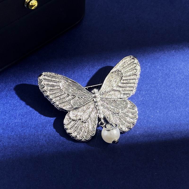 Dior Brooch 05lyr45 (3)