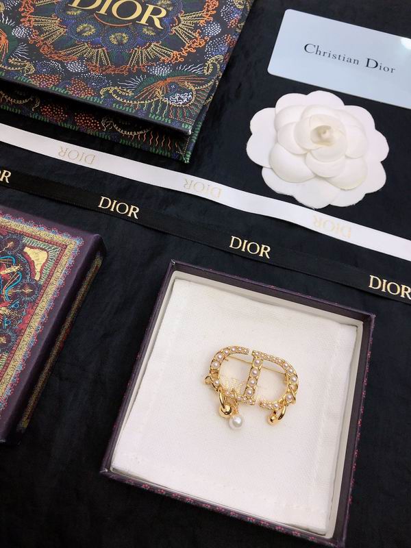 Dior Brooch 05lyr47 (2)