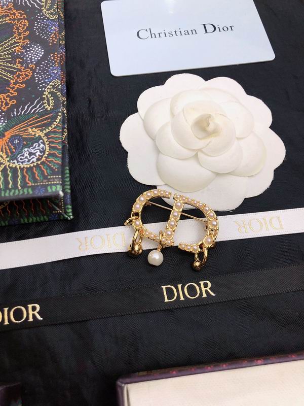 Dior Brooch 05lyr47 (6)