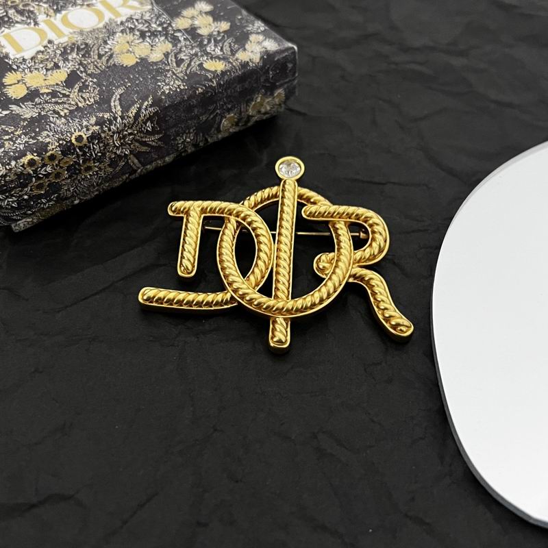 Dior Brooch 05lyr48 (3)